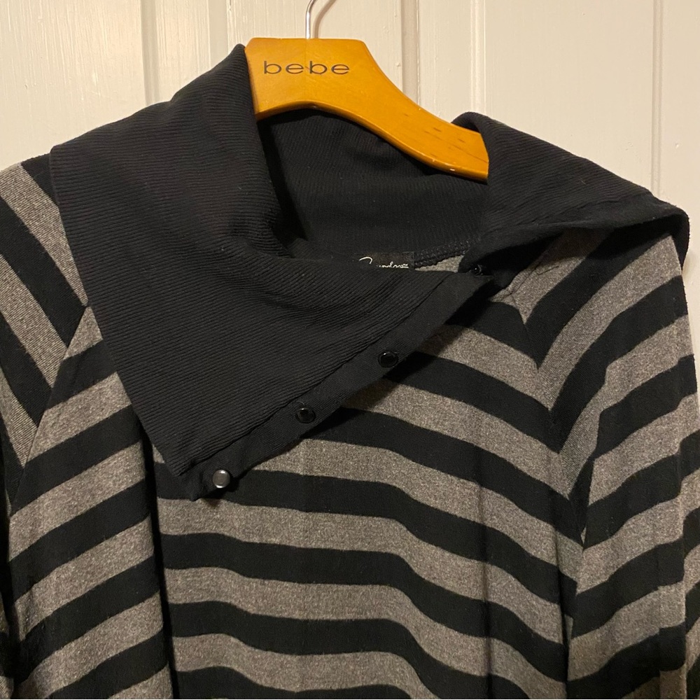Button Collared Sweater - Picture 3 of 7
